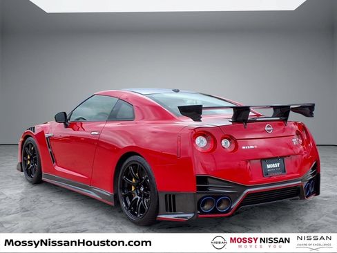 Certified 2023 Nissan GT-R NISMO w/ Floor Mat Package AWD/4WD image 2