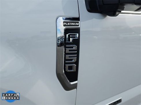 Used 2022 Ford F250 Platinum w/ FX4 Off-Road Package image 10