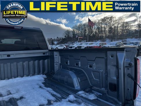 Used 2025 GMC Sierra 1500 Elevation image 12