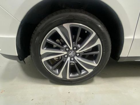 Used 2020 Acura MDX SH-AWD w/ Technology Package image 5