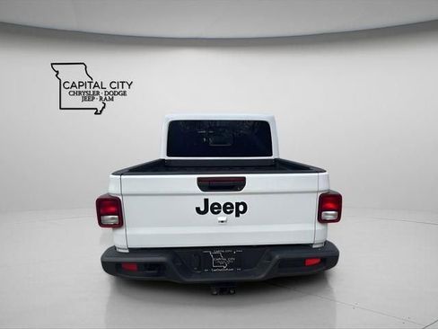 New 2026 Jeep Gladiator Sport AWD/4WD image 8