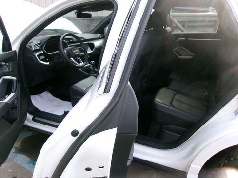Used 2023 Audi Q3 2.0T Premium Plus w/ Premium Plus Package AWD/4WD image 15
