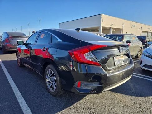 Used 2017 Honda Civic EX image 2