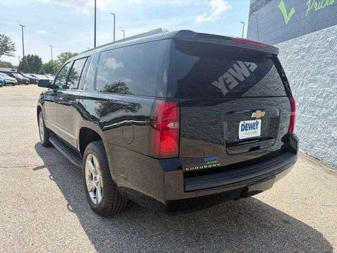 Used 2018 Chevrolet Suburban LT AWD/4WD image 3