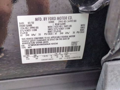 Used 2022 Ford Explorer Platinum w/ Technology Package AWD/4WD image 38