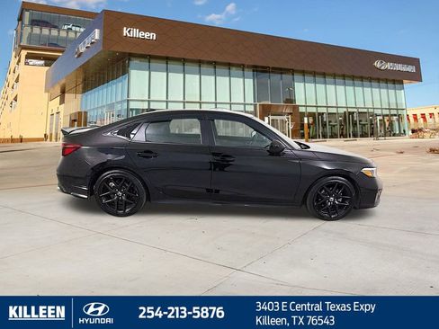 Used 2025 Honda Civic Sport image 8