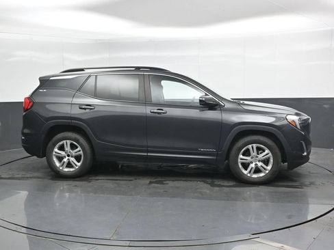 Used 2021 GMC Terrain SLE w/ Driver Convenience Package AWD/4WD image 3