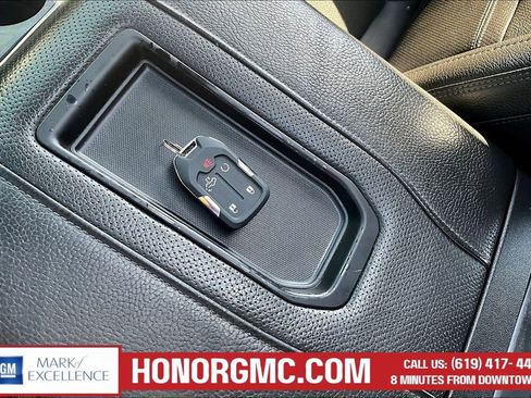 Used 2020 GMC Sierra 2500 Denali w/ Denali Ultimate Package image 36