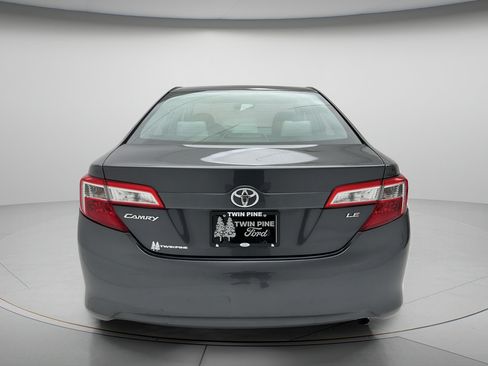 Used 2012 Toyota Camry LE FWD image 7