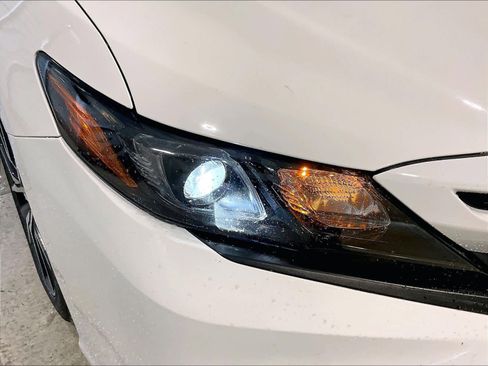 Used 2023 Toyota Camry SE image 29