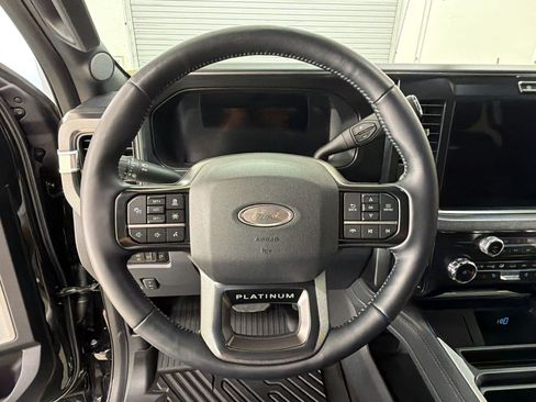 Certified 2026 Ford F250 Platinum AWD/4WD image 11