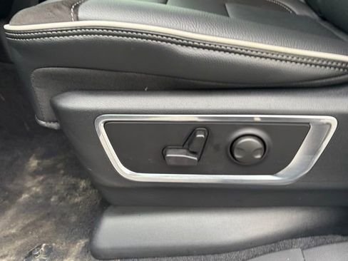 New 2026 RAM 1500 Laramie w/ Night Edition AWD/4WD image 17