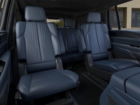 New 2025 Cadillac Escalade IQ Luxury 2 w/ LPO, Etrunk Organizer Package image 17