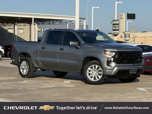 Used 2024 Chevrolet Silverado 1500 Custom RWD image 2