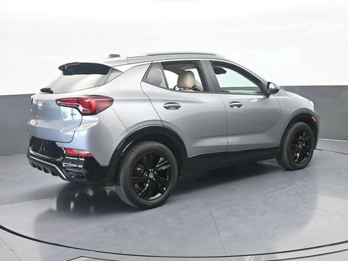 Used 2024 Buick Encore GX Sport Touring FWD image 6