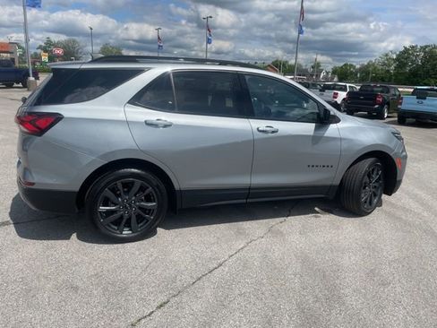 Used 2023 Chevrolet Equinox RS w/ LPO, Cargo Package AWD/4WD image 14