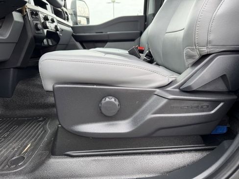 Used 2024 Ford F350 XL w/ 360-Degree Camera Package image 9