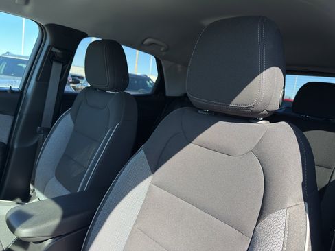 Used 2023 Chevrolet TrailBlazer LT w/ Convenience Package image 27