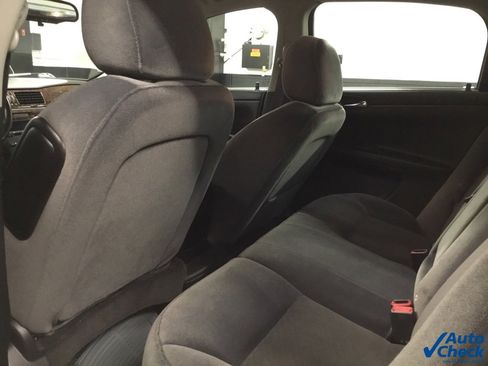 Used 2014 Chevrolet Impala LT w/ LT Sunroof Package image 26