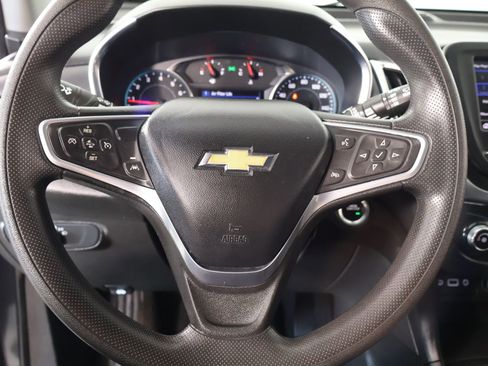 Used 2022 Chevrolet Equinox LT FWD image 3