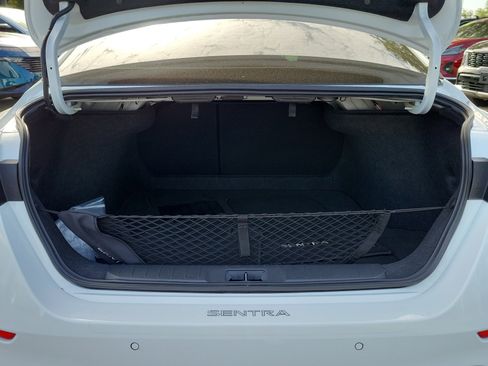 Used 2025 Nissan Sentra SV w/ Trunk Package image 9