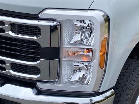 Used 2025 Ford F250 XLT w/ 360-Degree Camera Package image 5