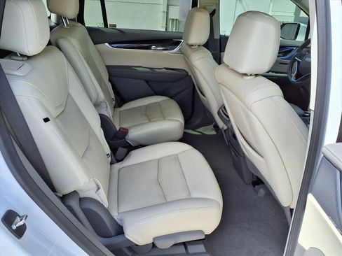 Certified 2023 Cadillac XT6 Premium Luxury FWD image 13