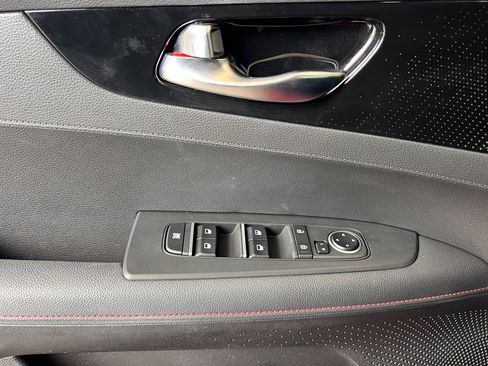 Used 2022 Kia Forte GT w/ GT2 Package FWD image 11