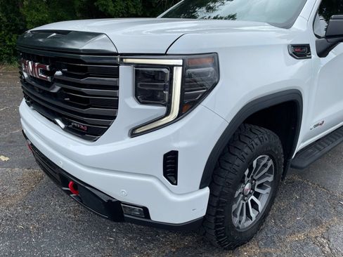 Used 2022 GMC Sierra 1500 AT4 w/ AT4 Premium Package AWD/4WD image 11
