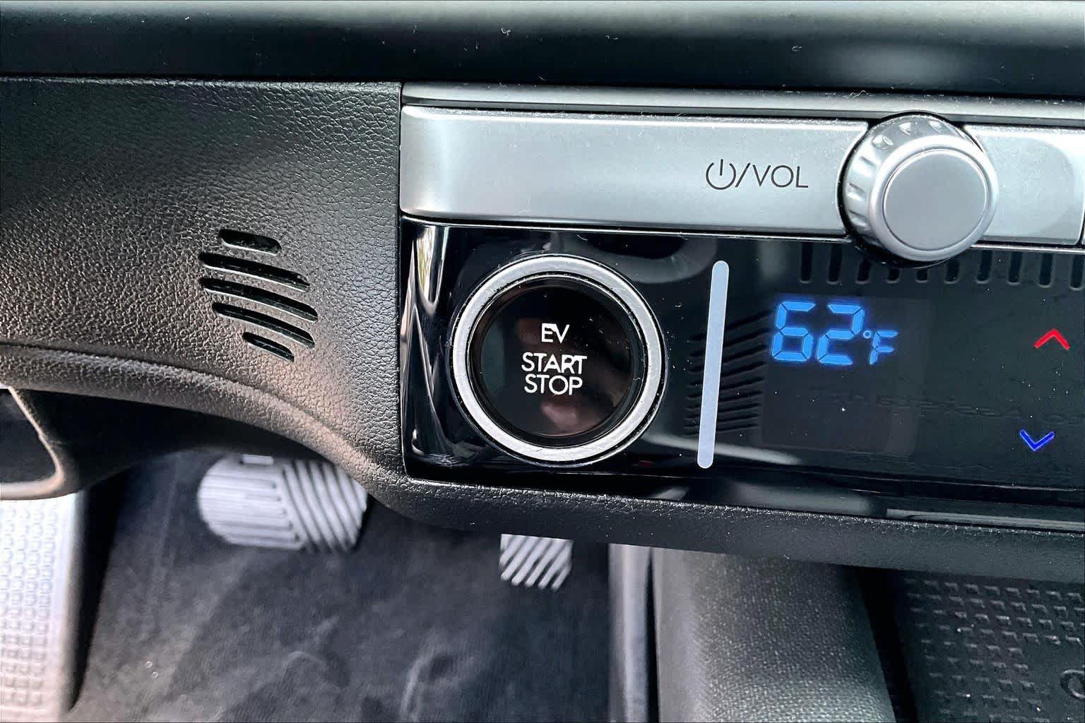 Used 2023 Hyundai Ioniq 6 SEL RWD image 34