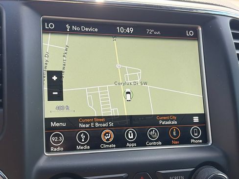 Used 2018 Jeep Grand Cherokee Altitude AWD/4WD image 22