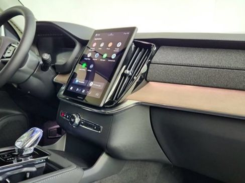 New 2026 Volvo XC90 B6 Plus w/ Protection Package AWD/4WD image 35