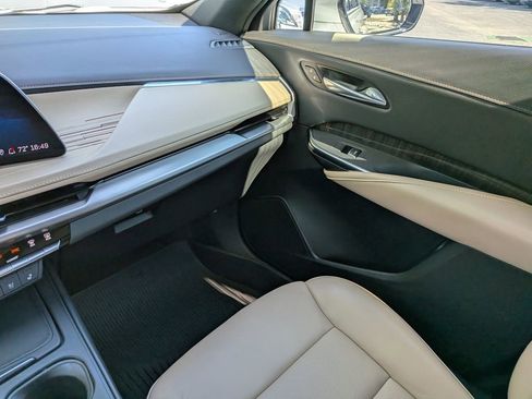 Certified 2024 Cadillac XT4 Premium Luxury FWD image 20