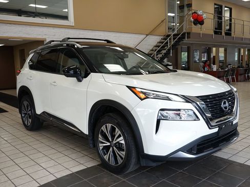 Used 2023 Nissan Rogue SL AWD/4WD image 18