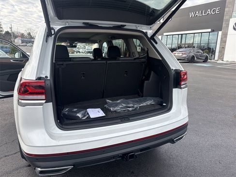 New 2026 Volkswagen Atlas SE image 46