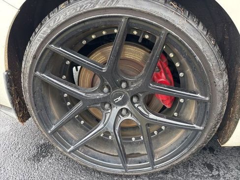 Used 2017 INFINITI Q60 Red Sport 400 image 11