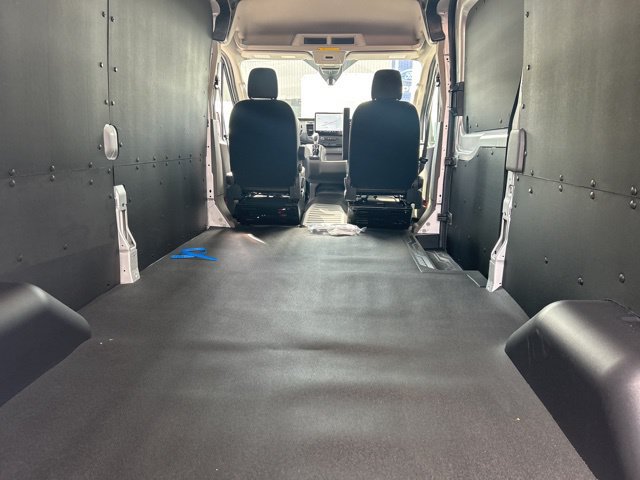 New 2026 Ford Transit 250 148 Medium Roof w/ Load Area Protection Package RWD image 14