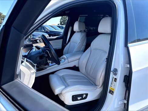 Used 2023 BMW X7 xDrive40i w/ Executive Package AWD/4WD image 22