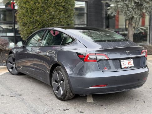 Used 2021 Tesla Model 3 Standard Range Plus image 19