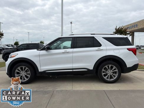 Used 2023 Ford Explorer Limited AWD/4WD image 10