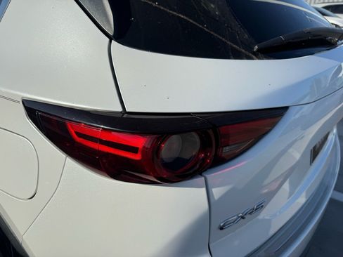 Used 2017 MAZDA CX-5 Grand Touring w/ Premium Package FWD image 8