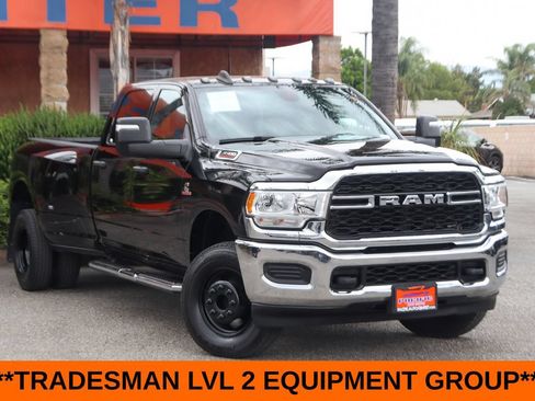 Used 2024 RAM 3500 Tradesman w/ Chrome Appearance Group AWD/4WD image 2