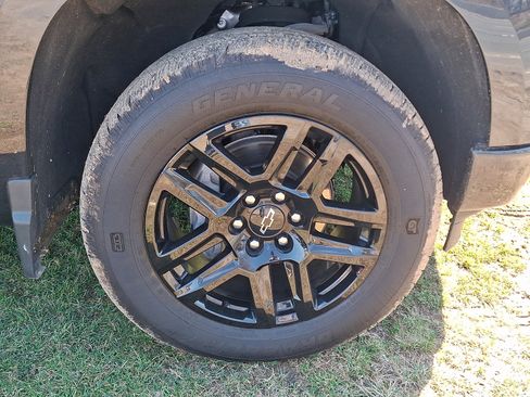 Used 2024 Chevrolet Silverado 1500 RST w/ LPO, Dark Essentials Package image 6