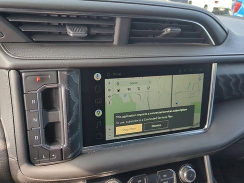 Used 2022 GMC Yukon XL Denali image 16