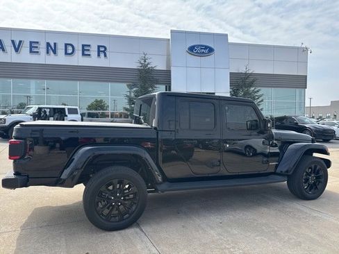 Used 2022 Jeep Gladiator Overland image 8