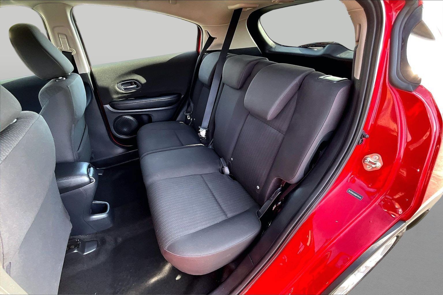 Used 2016 Honda HR-V LX image 25