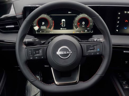 New 2025 Nissan Kicks SR image 28