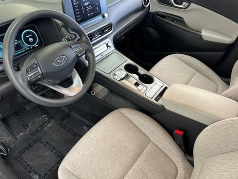 Used 2023 Hyundai Kona SE FWD image 11