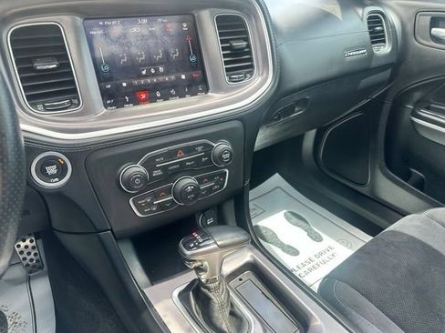 Used 2019 Dodge Charger Scat Pack w/ Plus Group RWD image 23