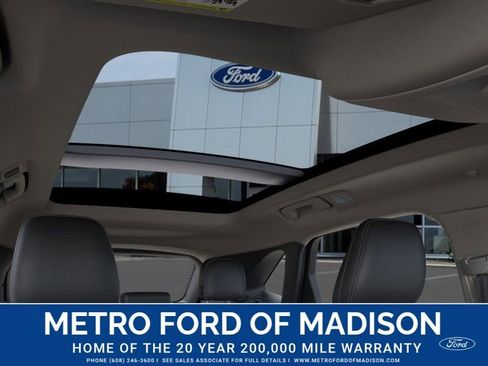 New 2026 Ford Escape SE w/ PHEV Premium Package FWD image 23